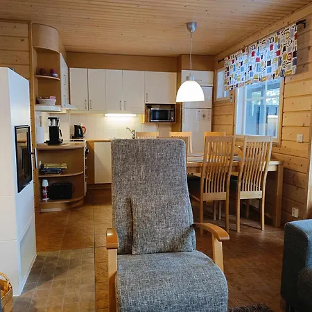 Romerinteen Kartano 14b * Syöte