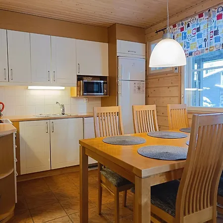 Romerinteen Kartano 14b * Syöte